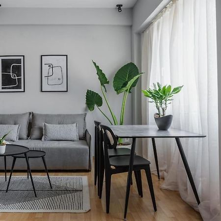 Your Cosy Perch In The Heart Of The Athenian Buzz Exterior photo