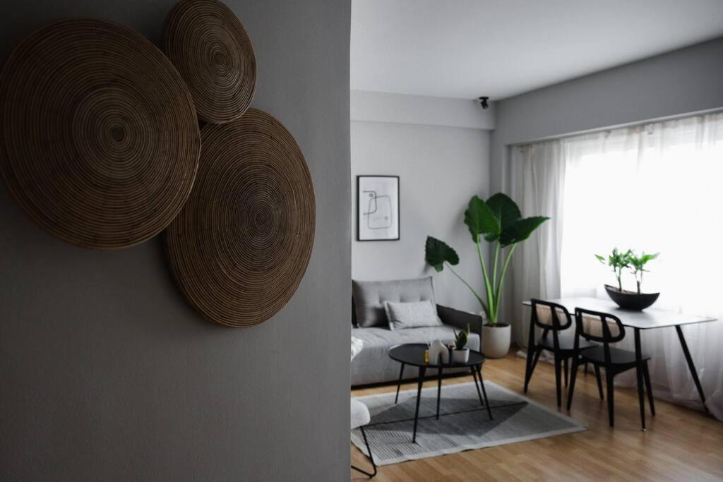 Your Cosy Perch In The Heart Of The Athenian Buzz Exterior photo